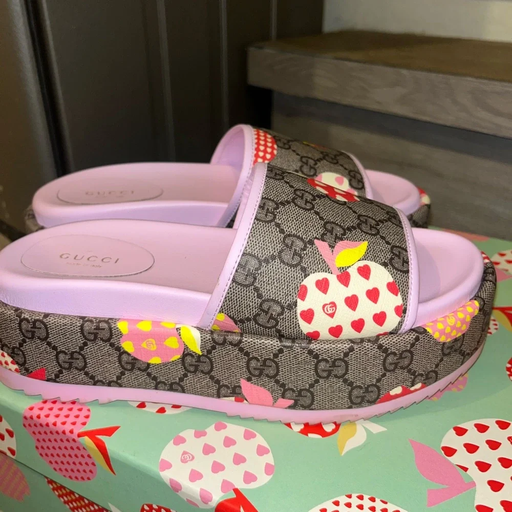 Women's Gucci Les Pommes sandal 37 1/2 - Picture 2 of 9